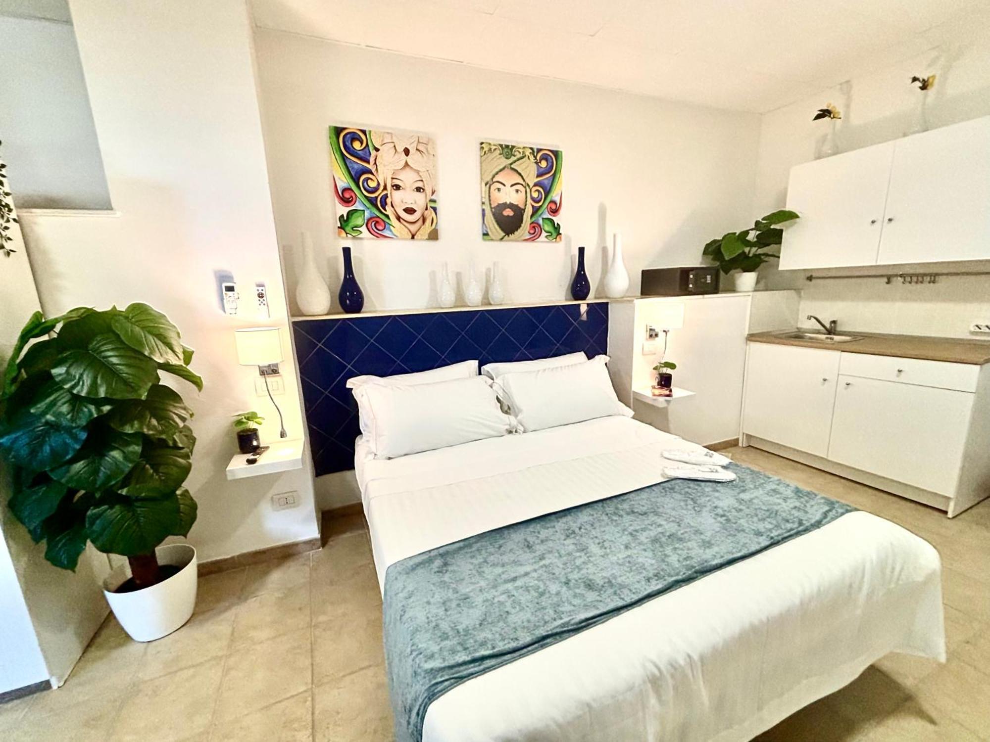 Court View Apartment